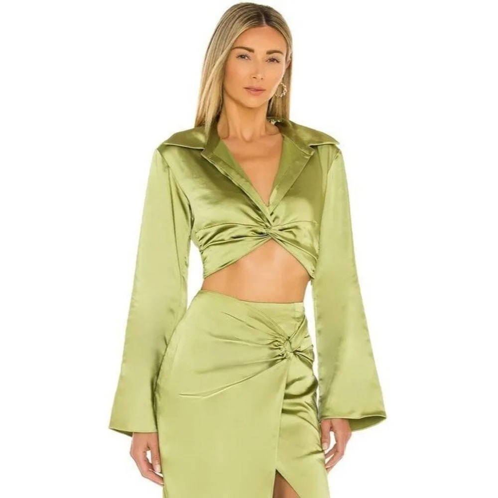 NWT L’ Acadamie Los Angeles Revolve Franca Crop Top - light olive green